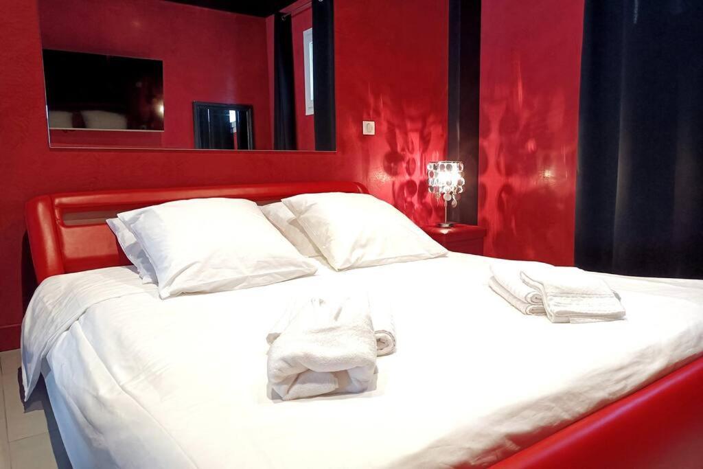 Appartement Balneo Et Sauna Prives The Red Room Mauguio Eksteriør billede
