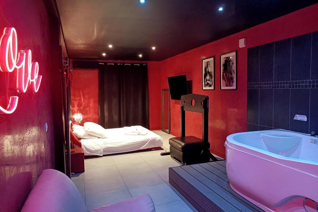 Appartement Balneo Et Sauna Prives The Red Room Mauguio Eksteriør billede