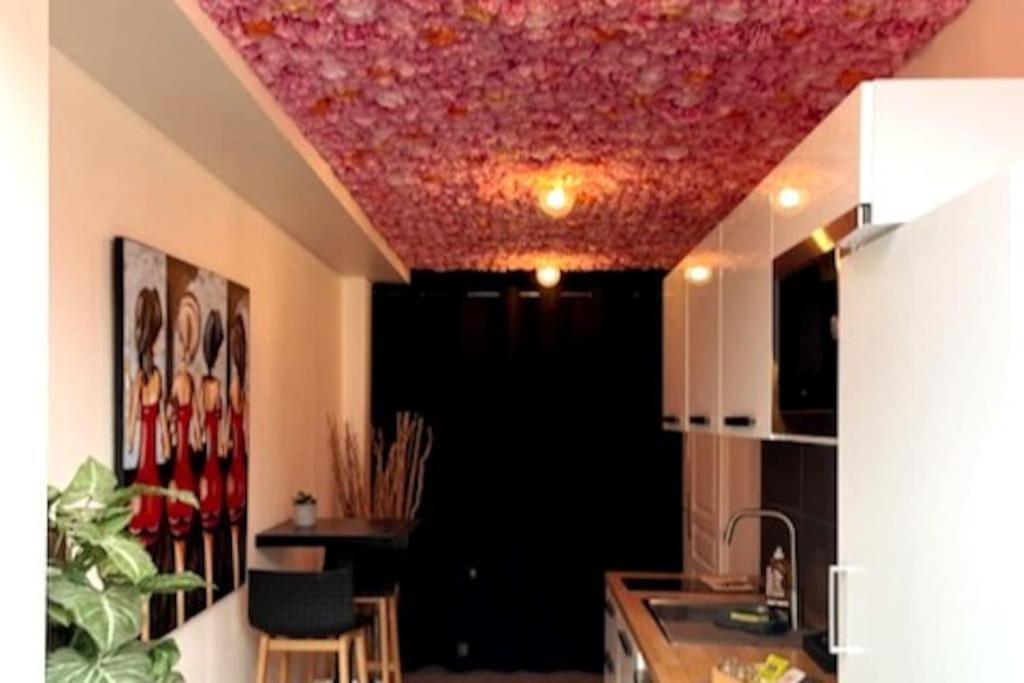 Appartement Balneo Et Sauna Prives The Red Room Mauguio Eksteriør billede